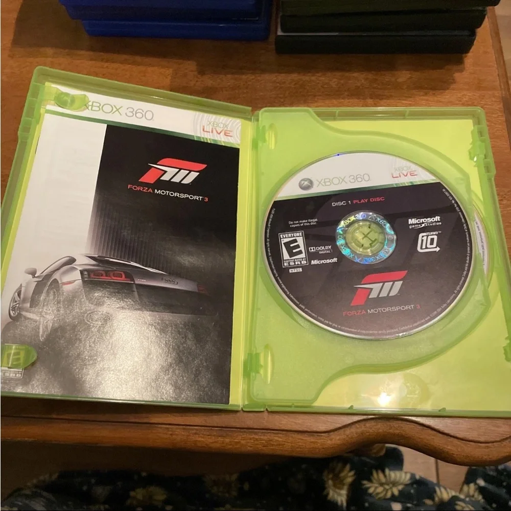 Microsoft Forza Motorsport 3 for Xbox 360 - Black and Red
